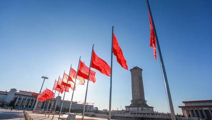 省十四届人大二次会议期间牡丹江代表团提交1个议案和27件建议